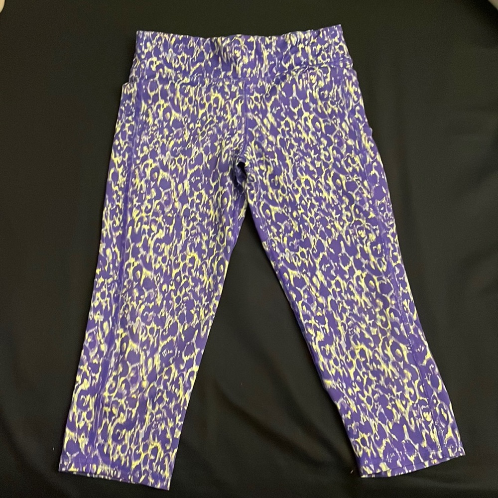 Old Navy cheetah print leggings